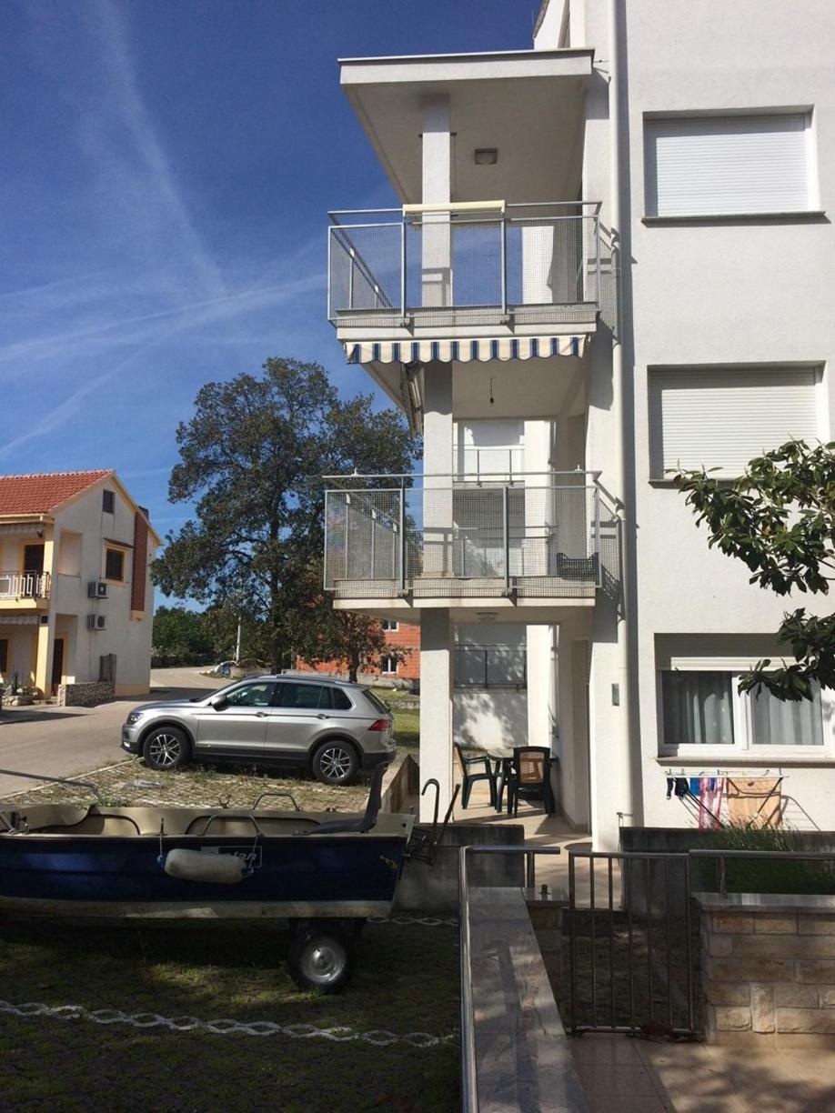 Dedic Apartment بيتريتْشاني المظهر الخارجي الصورة